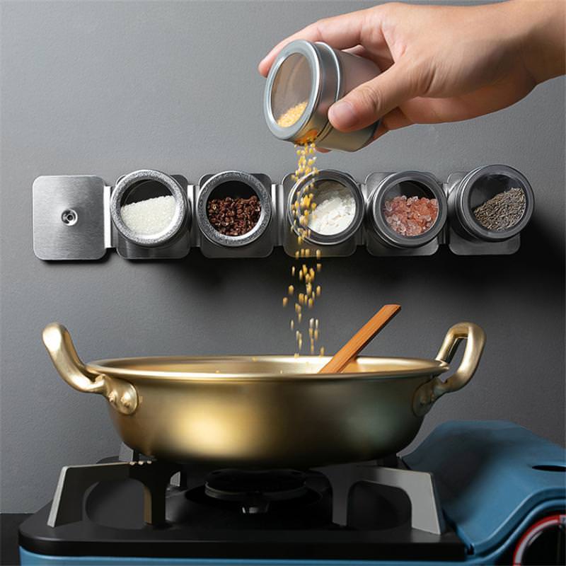 با این 6 نظم دهنده، چیدمان ادویه در کابینت را انجام دهید!