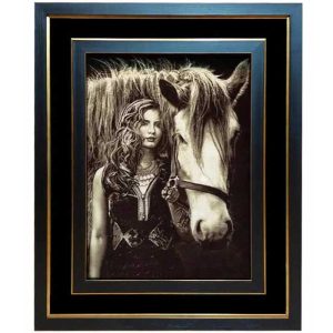 قیمت و خرید تابلو فرش دستباف تبریز ابریشمی طرح چهره زن و اسب با تراکم 65 رج، دارای قاب در رنگ مشکی، مخصوص نصب روی دیوار