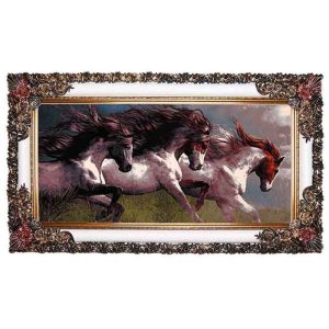 قیمت و خرید تابلو فرش ماشینی کاشان طرح گله اسب با تراکم 70 رج، دارای قاب در رنگ سفید و طلایی، مخصوص نصب روی دیوار