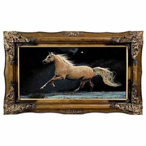 قیمت و خرید تابلو فرش ماشینی کاشان طرح اسب کرم با تراکم 75 رج، دارای قاب در رنگ طلایی، مخصوص نصب روی دیوار