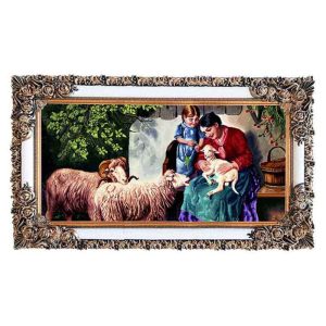 قیمت و خرید تابلو فرش ماشینی کاشان طرح زن و دختر بچه و میش، دارای قاب در رنگ سفید و طلایی، مخصوص نصب روی دیوار