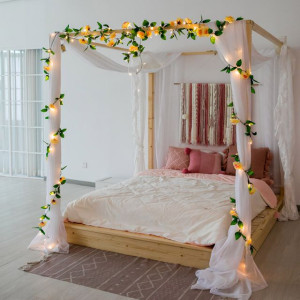 تزیین اتاق خواب عروس با تور و گل