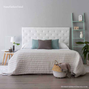 دکوراسیون اتاق خواب ساده و شیک طوسی سفید با قفسه نردبانی